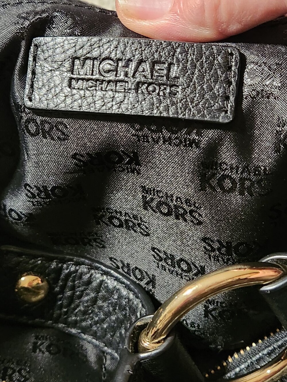 Michael Kors Fulton Large Shoulder Bag Black Pebbled Leather Gold MK Logo Hobo - Picture 11 of 16